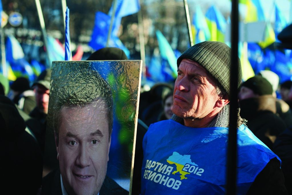 «Это (Майдан) – наш рок и мы должны идти до конца». Такие слова, в обед 18-го, Алек- сандр Янукович сказал Сергею Таруте. Стало понятно: власть решила окончательно зачи- стить Майдан и отступать не намерена.